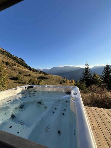 Villard-Reculas Ski Chalet | Nouveau chalet d'architecte Le Lauzaret sauna et jacuzzi Villard-Reculas