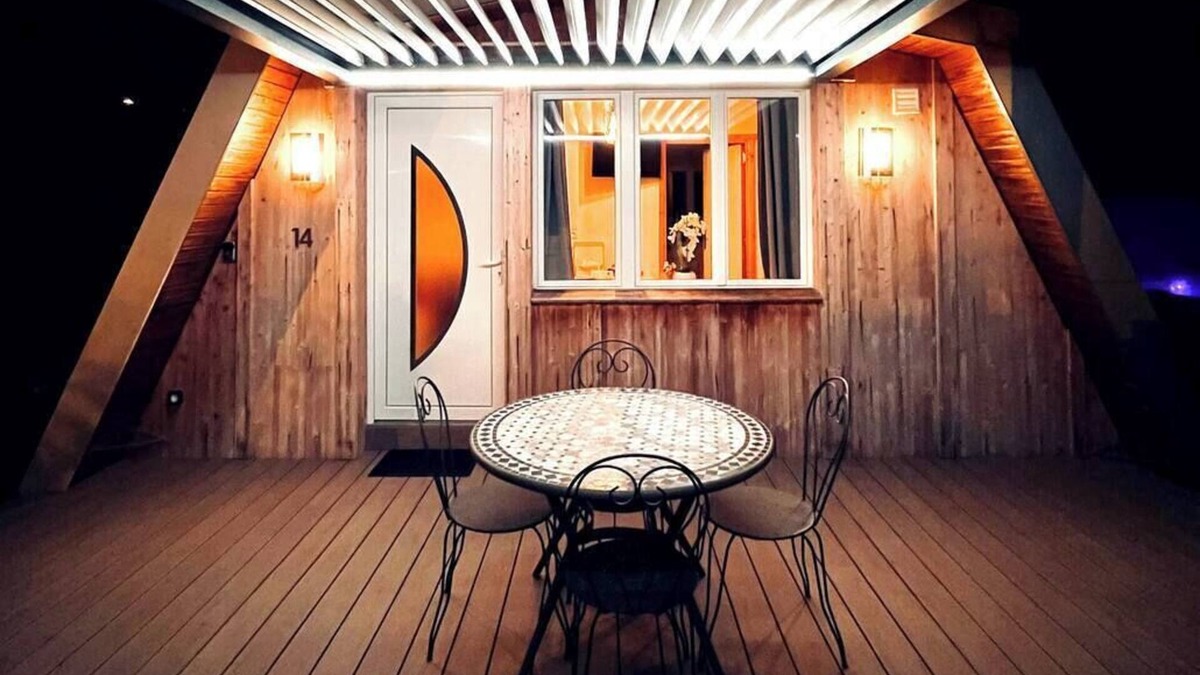 Metabief House | Nouveau chalet romantique à la montagne avec jacuzzi et sauna privatif