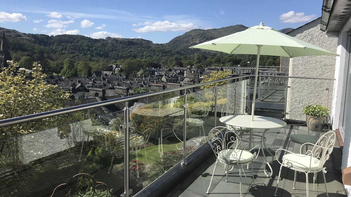 Ambleside House | Nov/dec wks £120 per nt!Price Ambleside Sleep 6 Mountain View spa1pet Parking