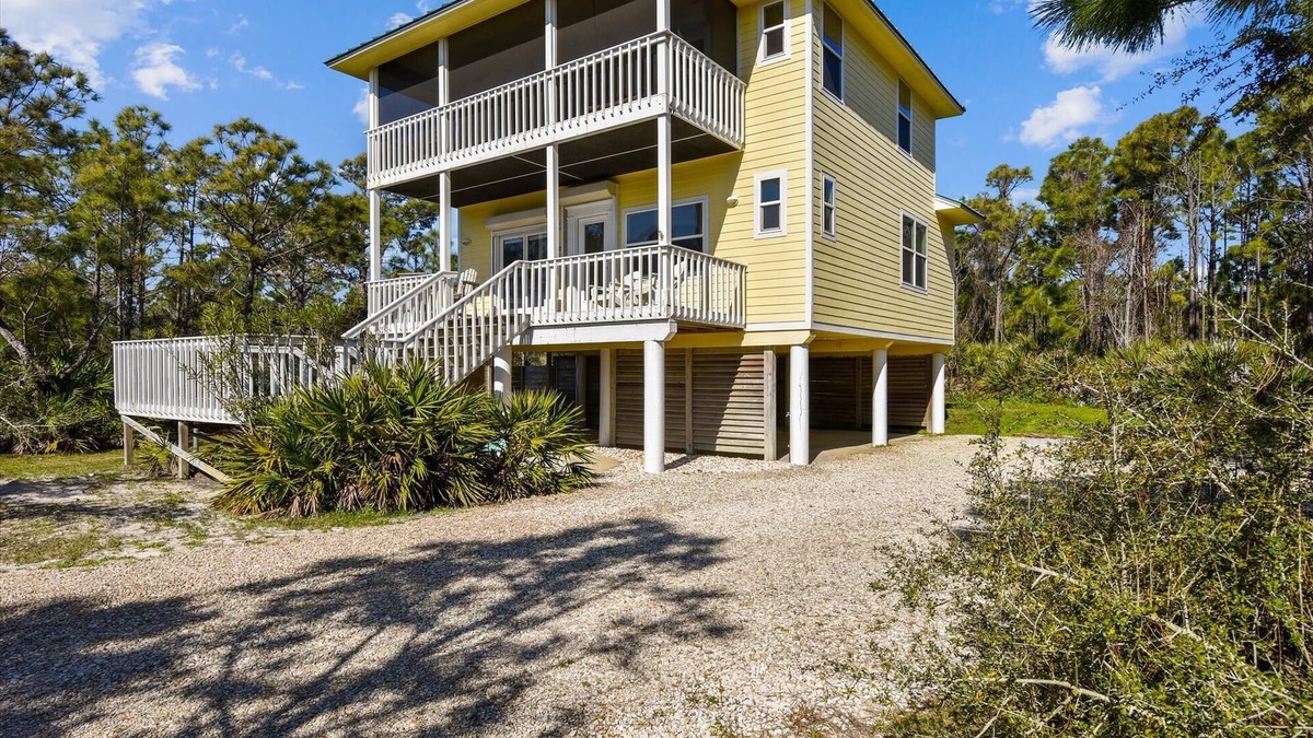 Treasure Beach Village House | Now I Sea is the perfect beach home for a private family getaway.