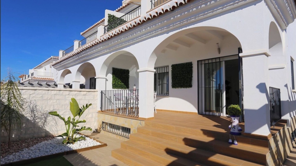 Velez-Malaga Ski Chalet | Noza Beach