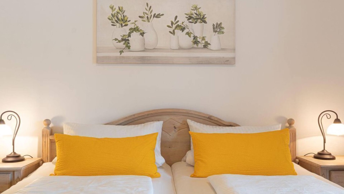 Wallgau Apartment | "Nr. 5" Apartment Karwendelblick, 1 bedroom, shower, WC - Sabine, house