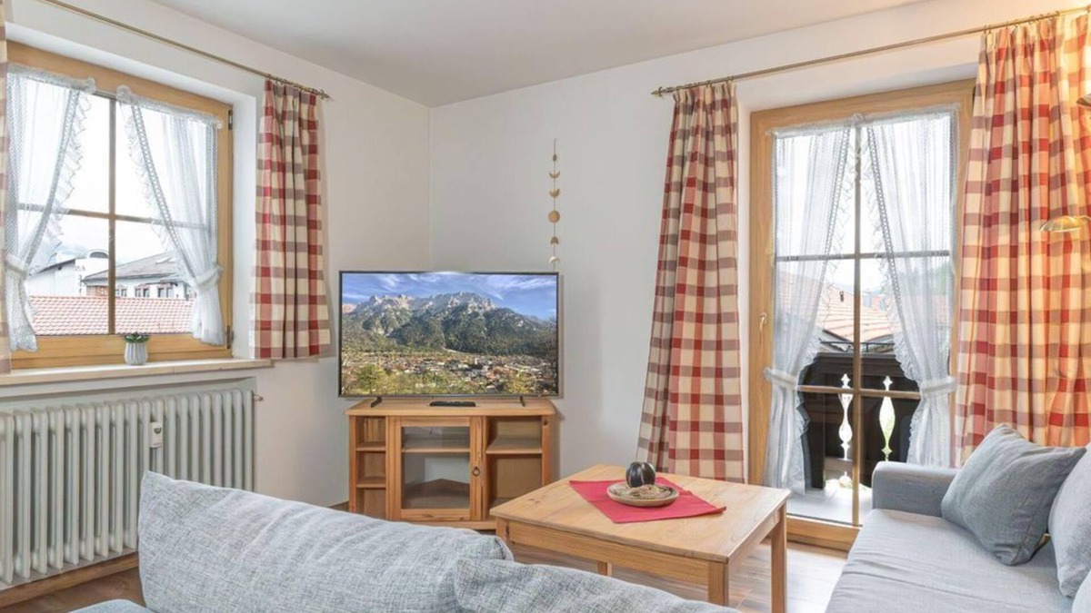 Wallgau Apartment | "Nr. 6" apartment Schöttlkarspitz, 2 bedrooms, shower, WC - Sabine, house