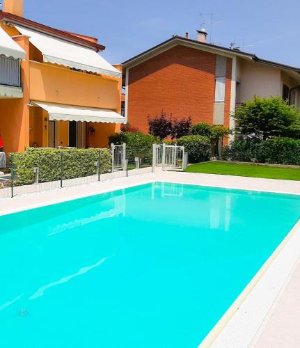 Rivoltella Apartment | Nuova casa al lago con piscina