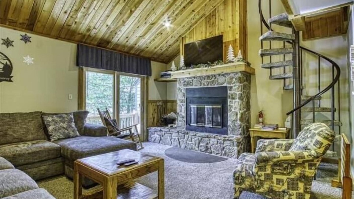 Timberline Condo | NWA4- Beautifully updated! Sleeps 8