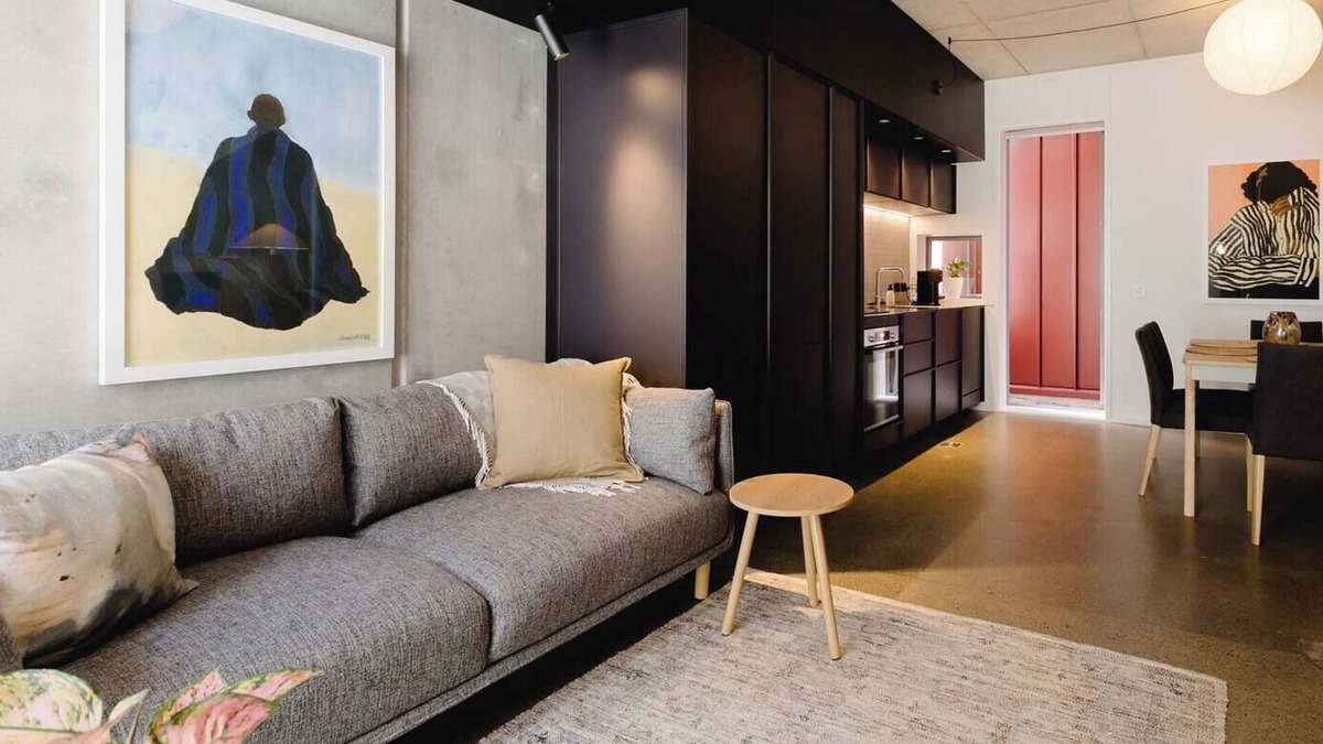 Te Aro Apartment | NYC Loft Vibe | 2BR City Stay + Rooftop Terrace