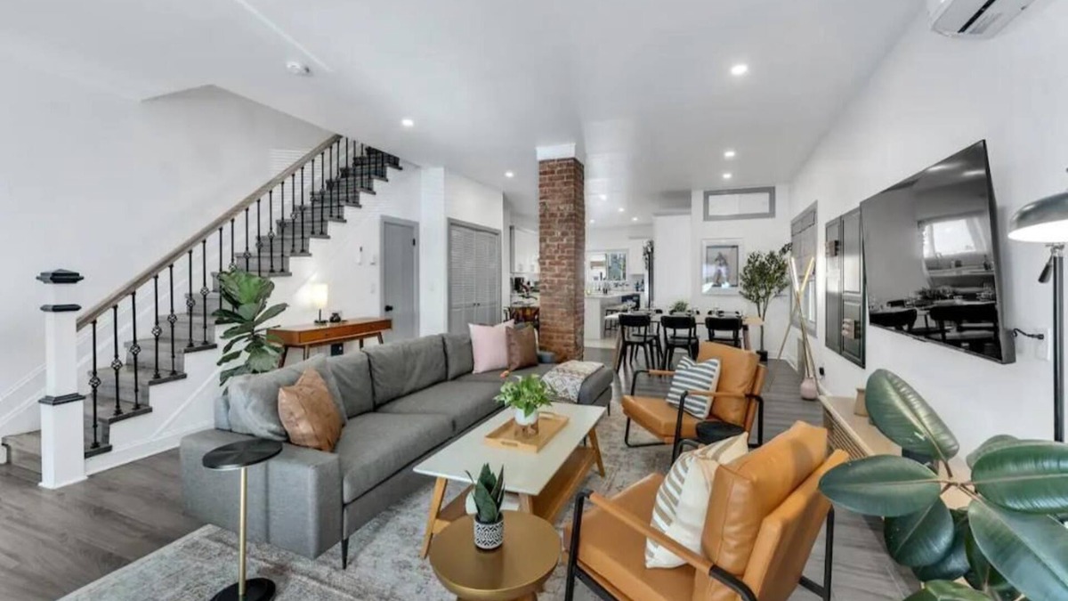 Constable Hook House | NYC Neighbor Home w/Parking. 30 min transit