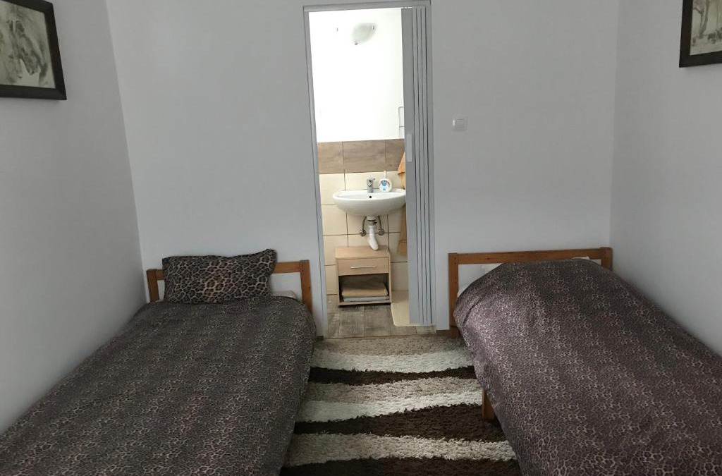 Kisujszallas House | Nyugalom Pihenő