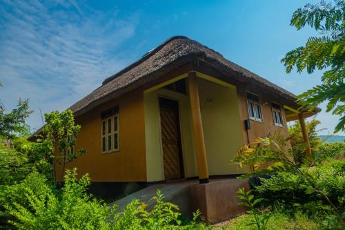 Kasese Cabin | Nzoghu Heritage Safari Camp