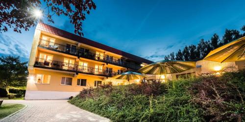 Pszczew Resort | Ośrodek Wypoczynkowy KARINA