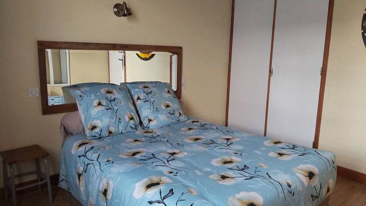 Francescas Bed & Breakfast | Ô Mirror. straightforwardly tell me everything about this trip