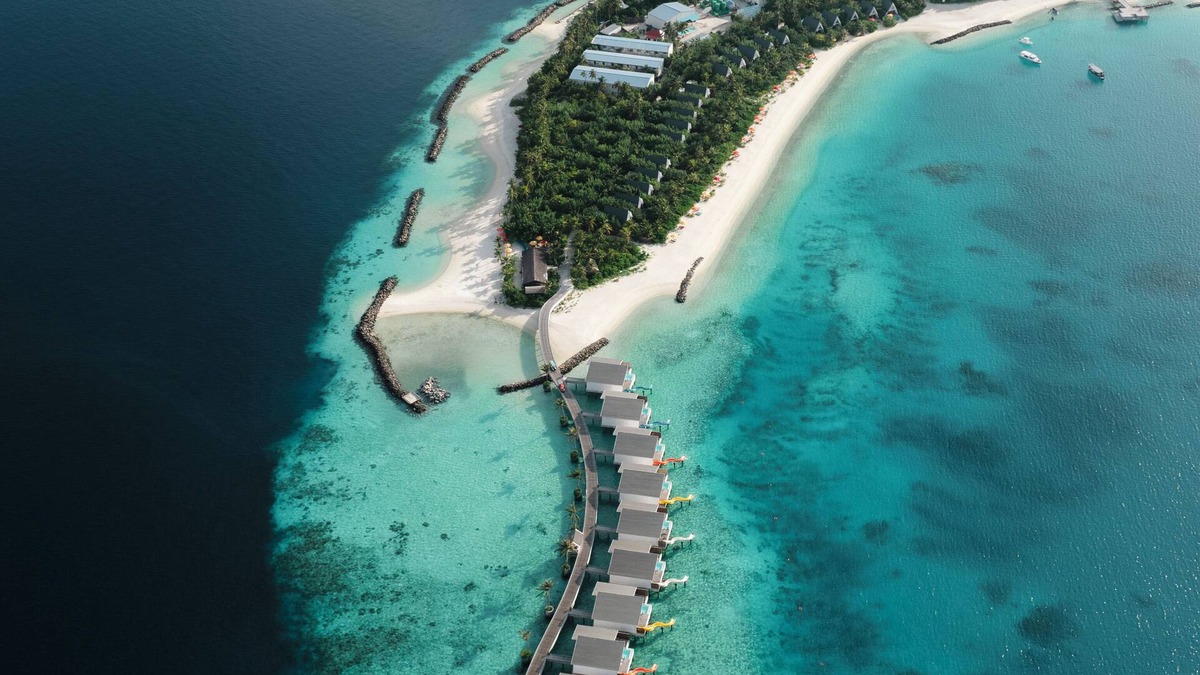 Kanifinolhu Island Resort | Oaga Art Resort