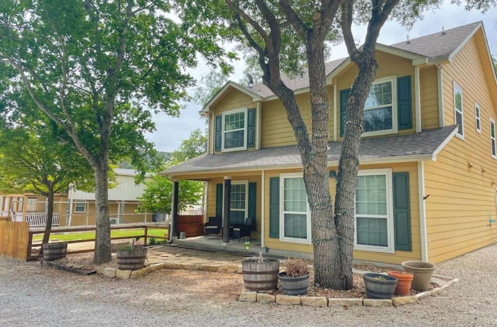 New Braunfels House | Oak Creek Haus