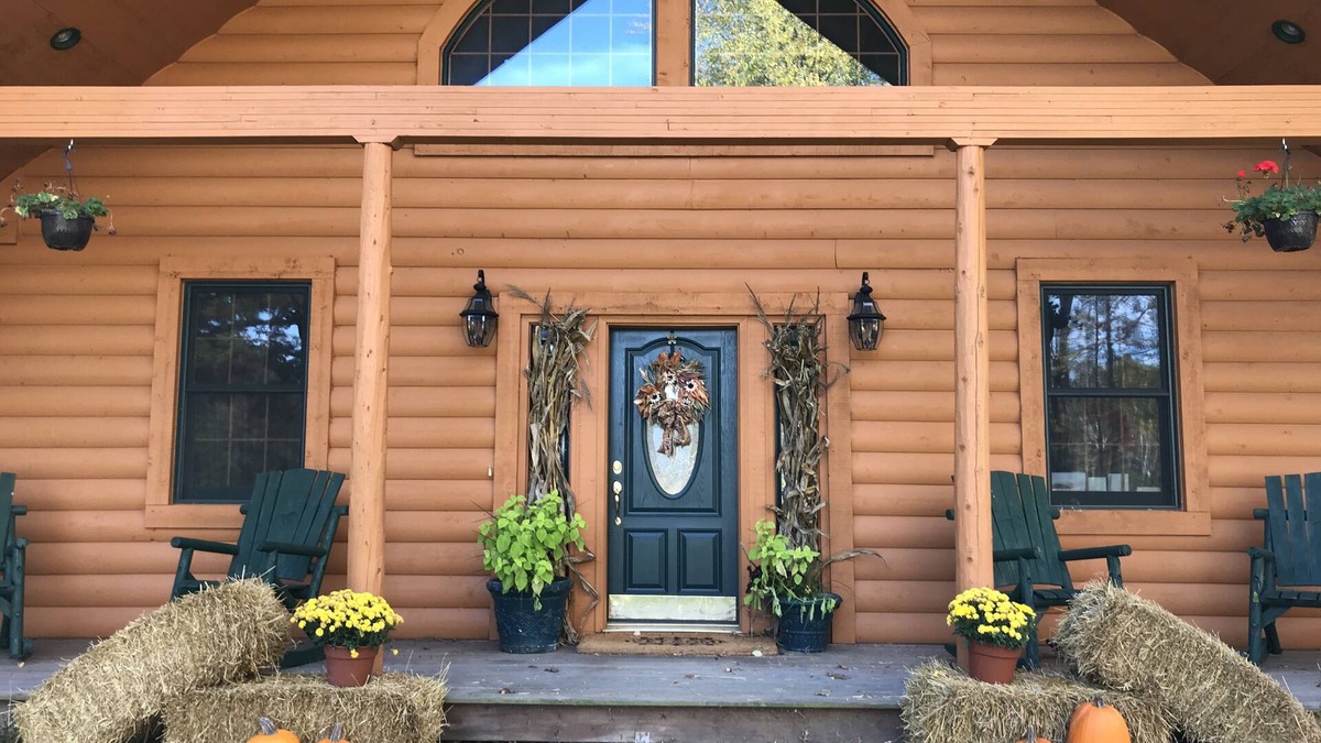 Bannister Bed & Breakfast | Oak Creek Lodge