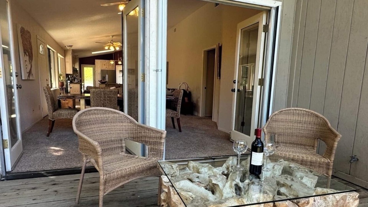 Atascadero House | Oak Creek Retreat
