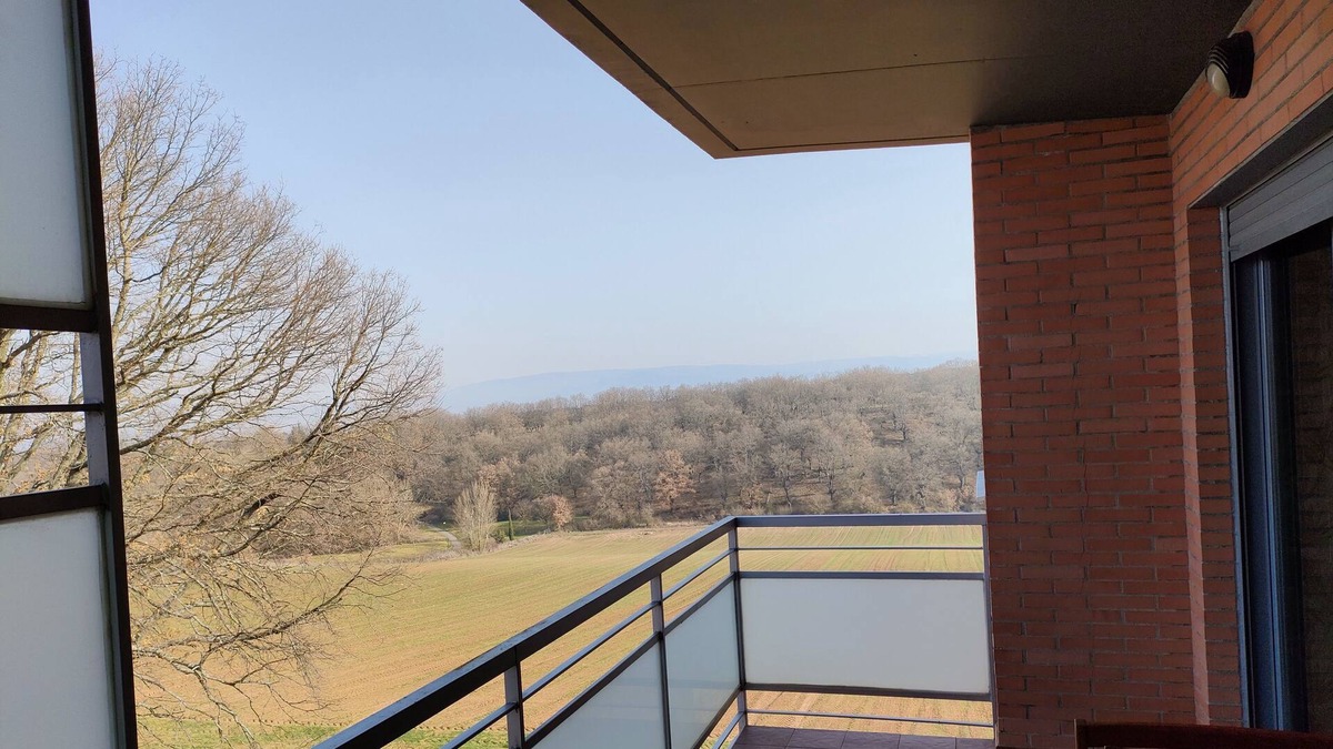Ciruena Condo | OAK Grove Cirueña