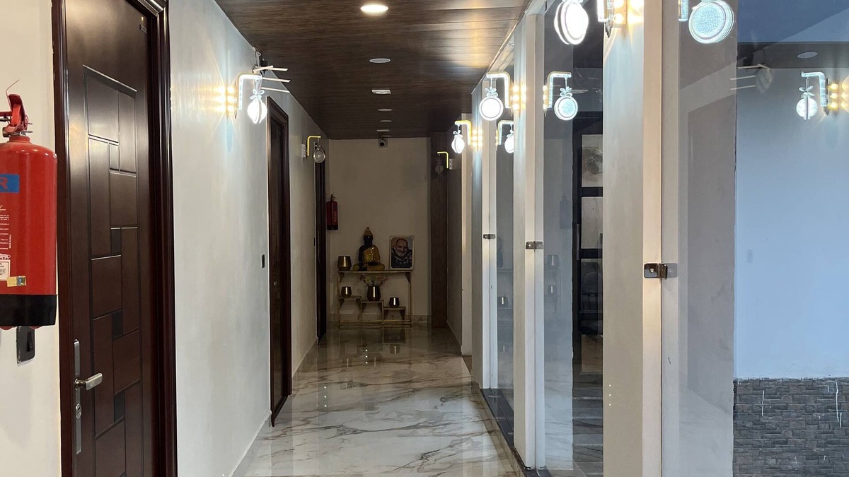 Kaul Hotel | Oak Mounts