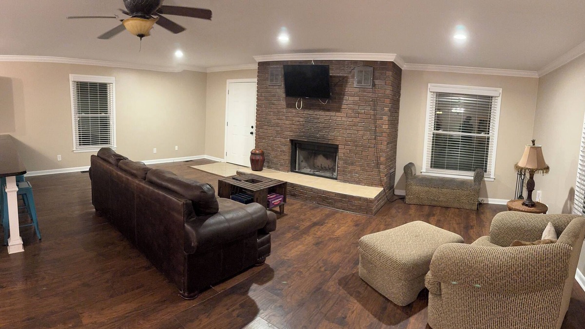 Huntsville House | Oak Park Oasis