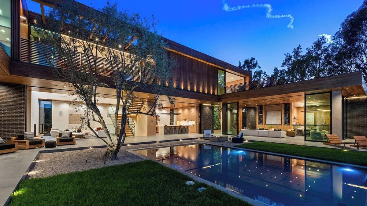 Beverly Hills House | Oak Pass Manor: Indoor-Outdoor Luxury with Pool, Sauna & Panoramic Views