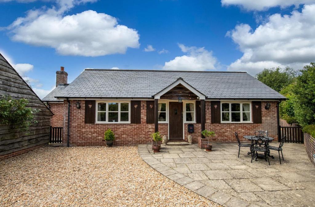 New Forest District House | Oak Tree Cottage, Charming, Rural New Forest Home