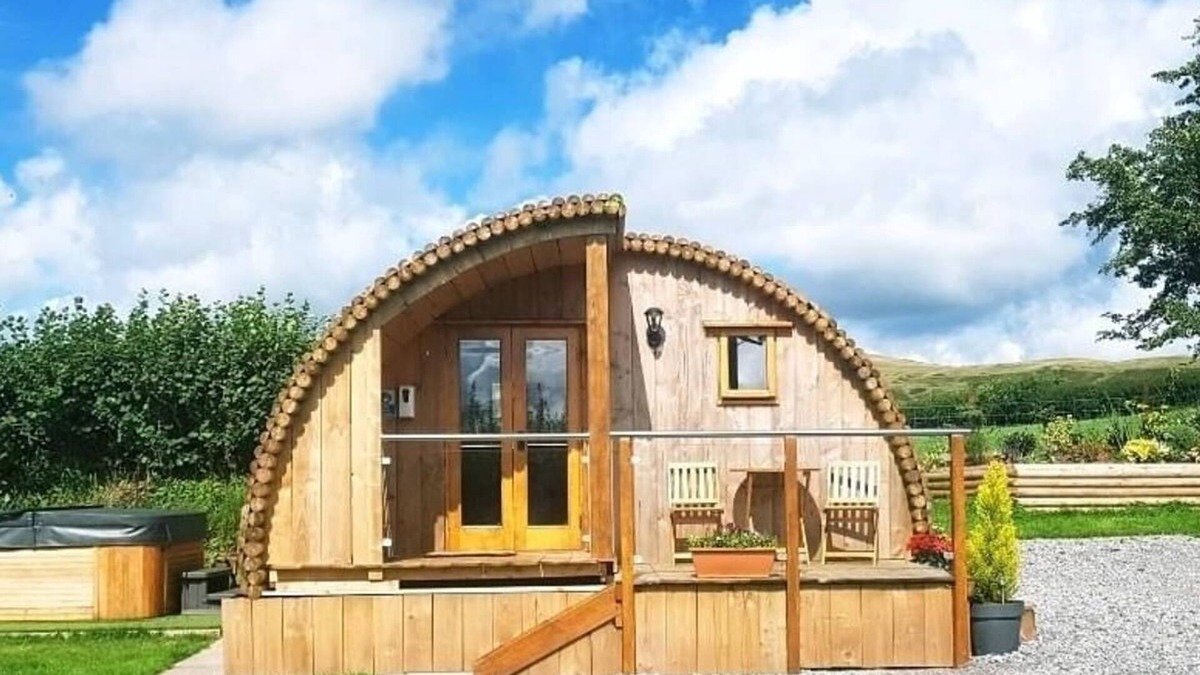 Llanddeusant House | Oak View in the beautiful Llangadog