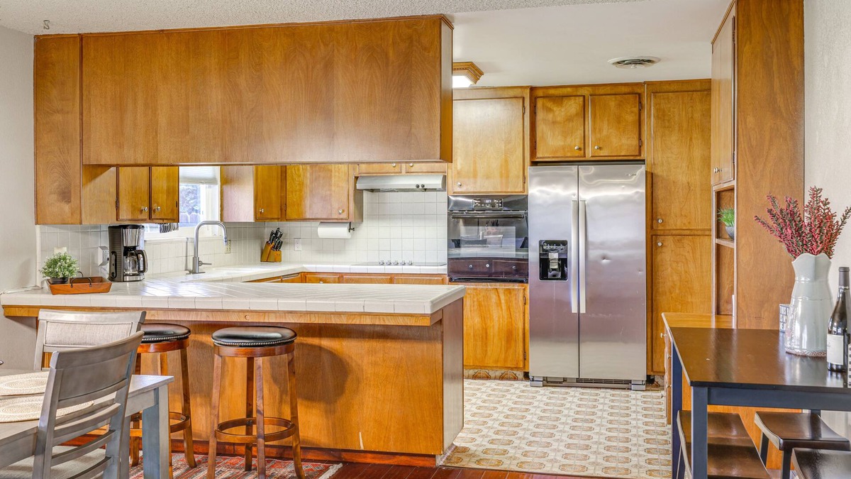 Oakdale House | Oakdale Retreat w/Grill Near Stanislaus River