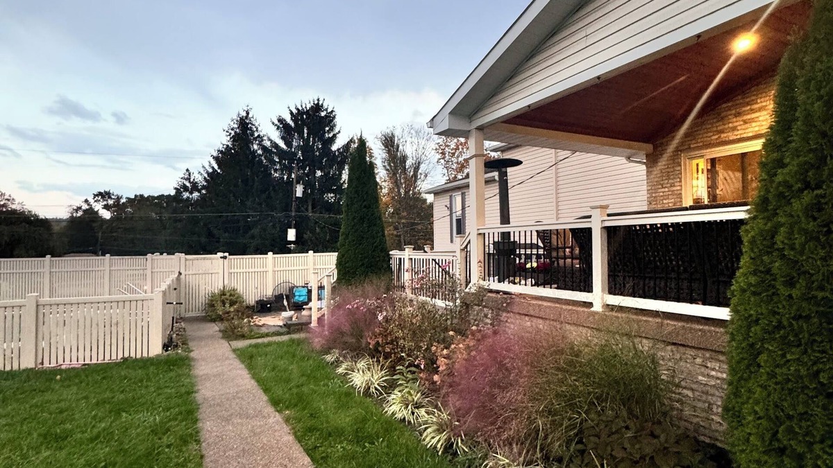 Plum House | Oakmont 5-bedroom house, 1-2 min walk to US Open 2025 Golf Course entrance