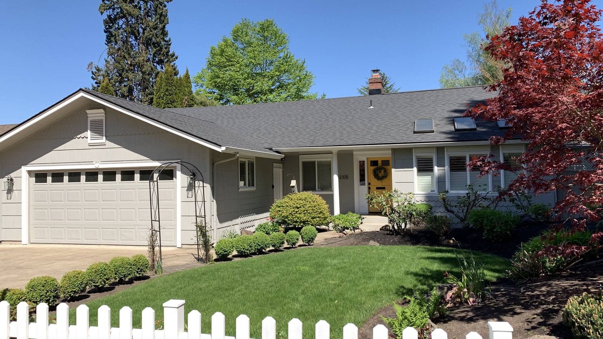 Cal Young House | Oakway Blissful Abode, Walk to Autzen Stadium