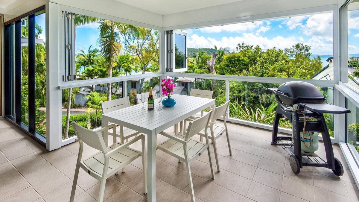 Hamilton Island House | Oasis 1 Hamilton Island - 2 bedroom apartment with golf buggy and transfers