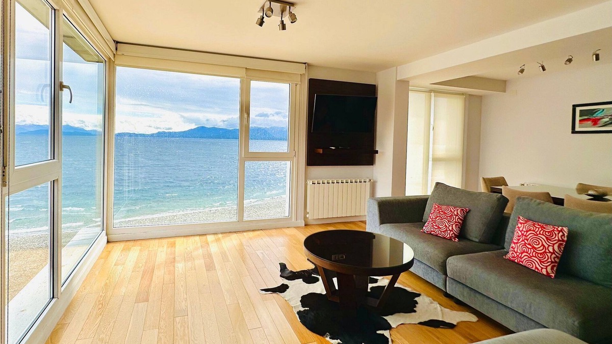 San Carlos de Bariloche Apartment | Oasis apartment on the Nahuel Huapi Lake