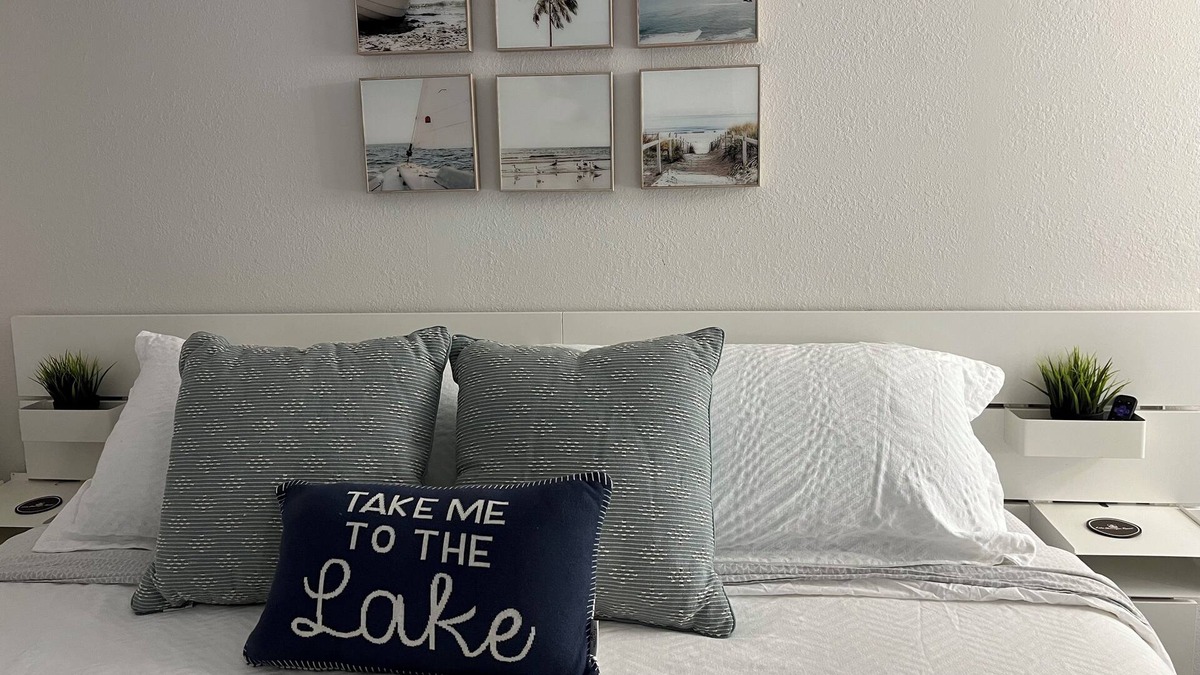 Central Okanagan Condo | Oasis Beachfront Condo