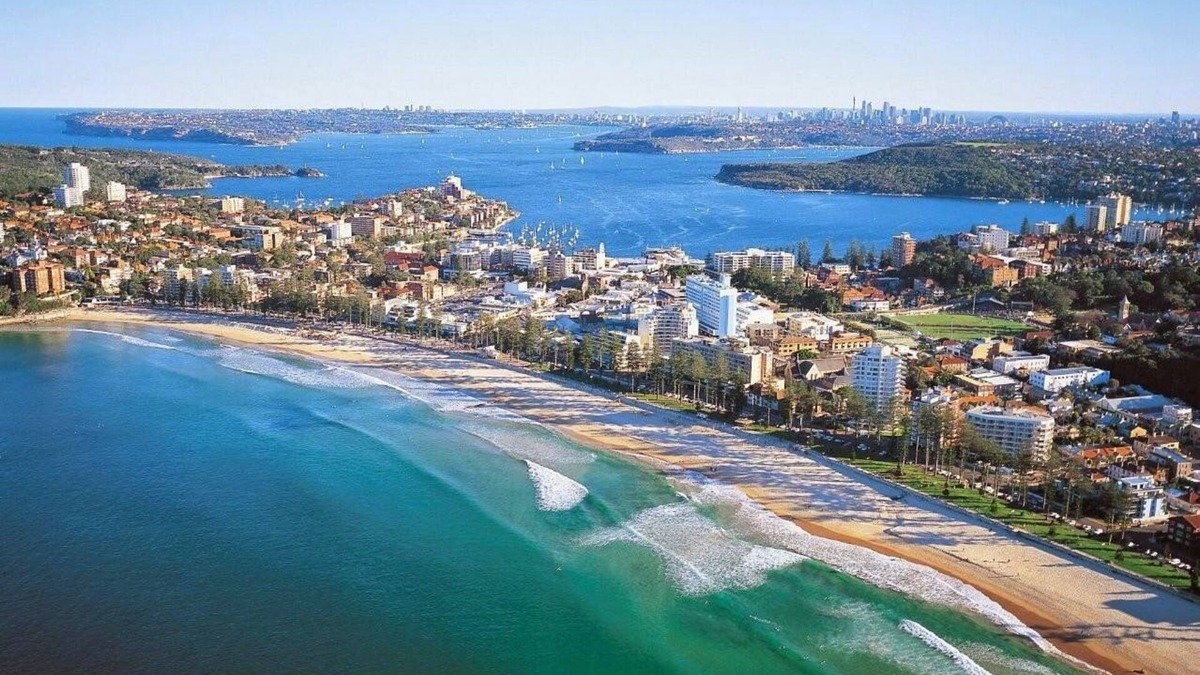 Manly Apartment | Oasis by the Sea. Manly Apart at Manly. Bed x 1, Car Space. Sydney. Australia.
