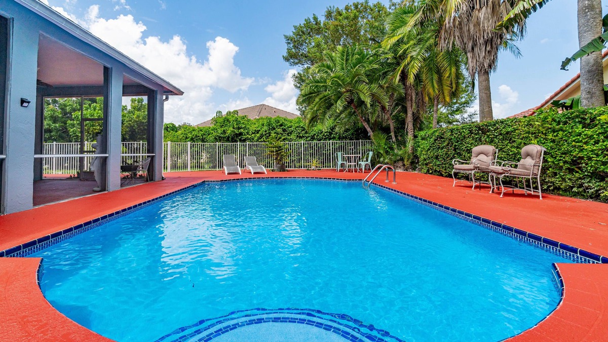 Wellington House | Oasis Heated Pool in the Heart of Equestrian Wellington