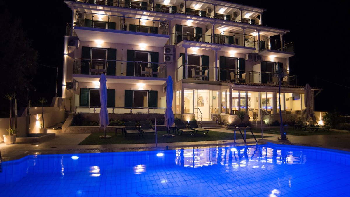 Perigiali Hotel | Oasis Hotel