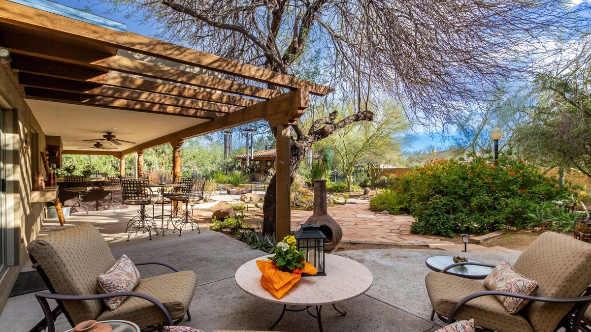 Pinnacle Peak House | Oasis in the desert