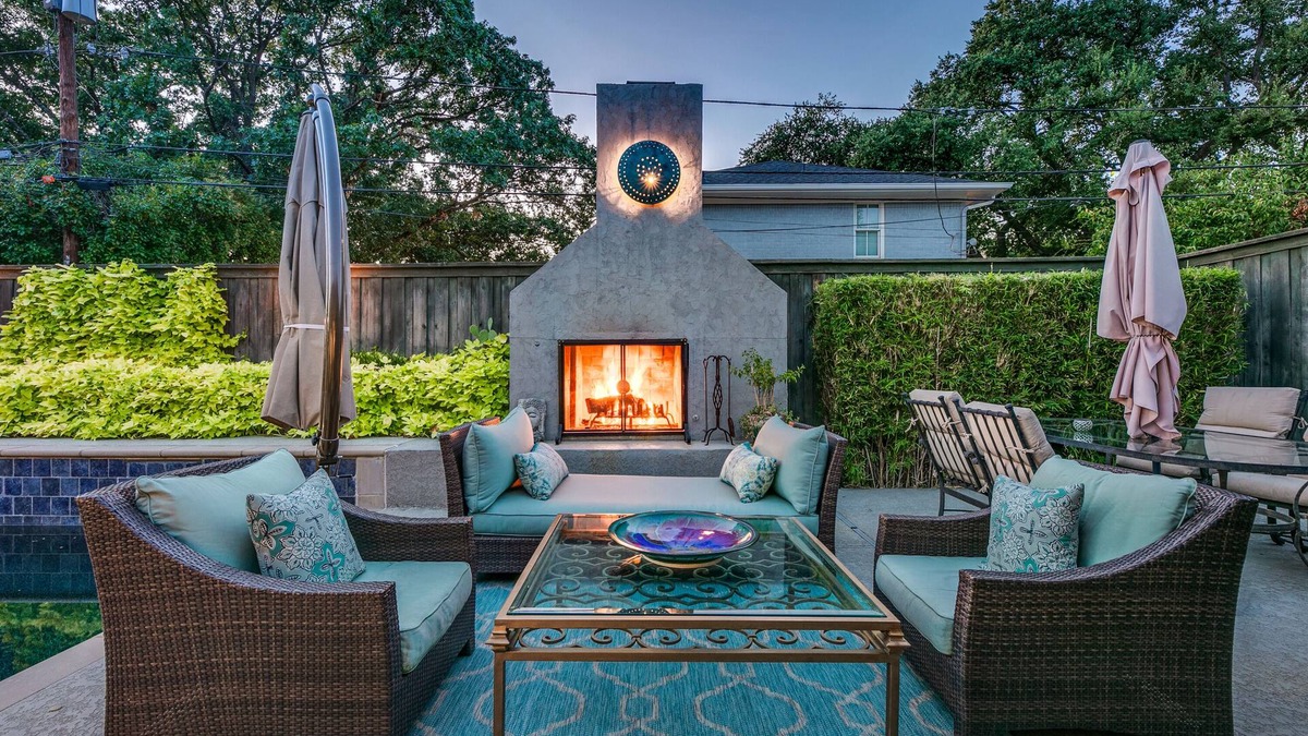 Dallas House | Oasis in the Heart of the City - Private Pool, Spa, & Wood-burning Fireplace