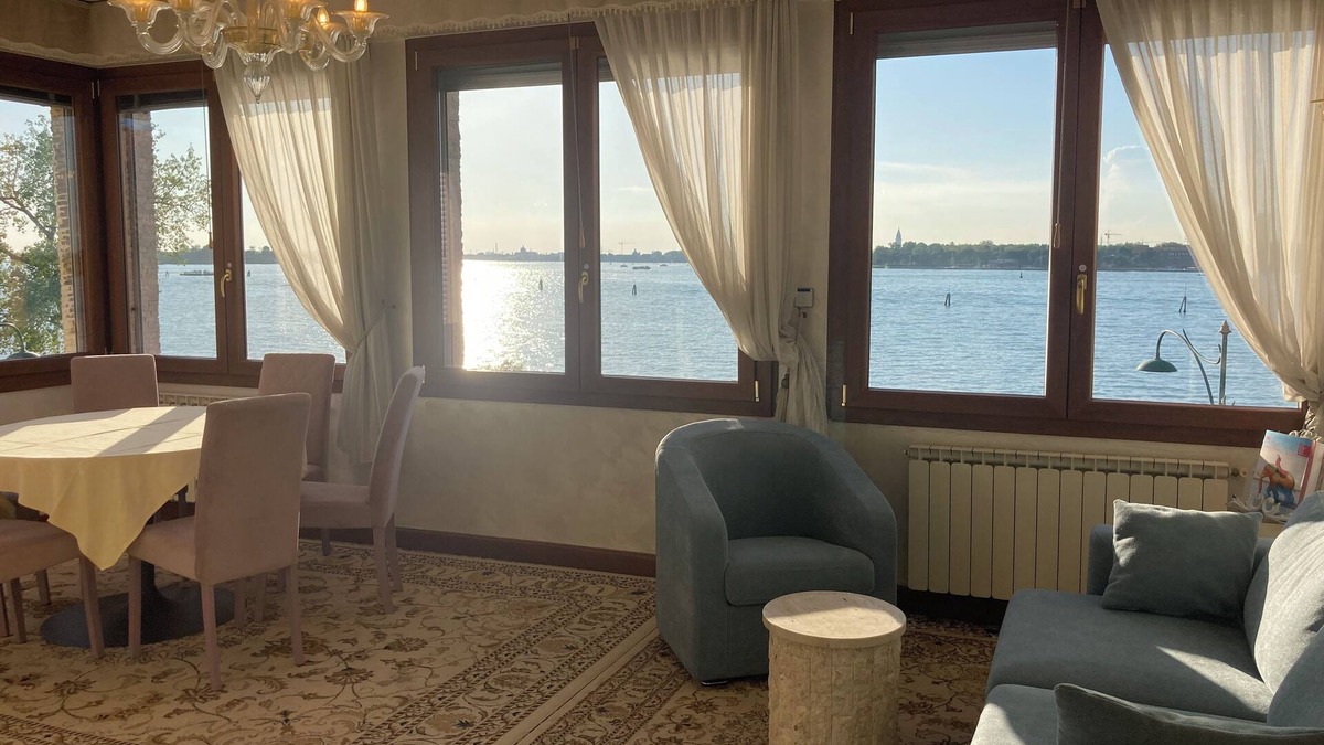 Santa Maria in Stelle House | Oasis Lagoon Estate