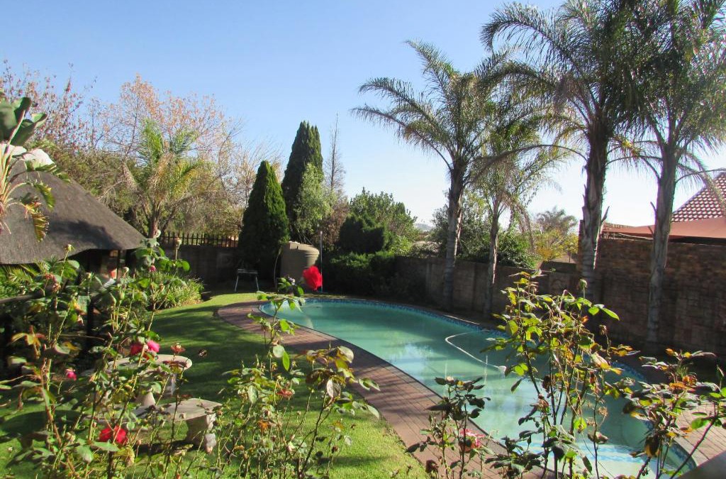 Emalahleni House | Oasis Of Life Guest House