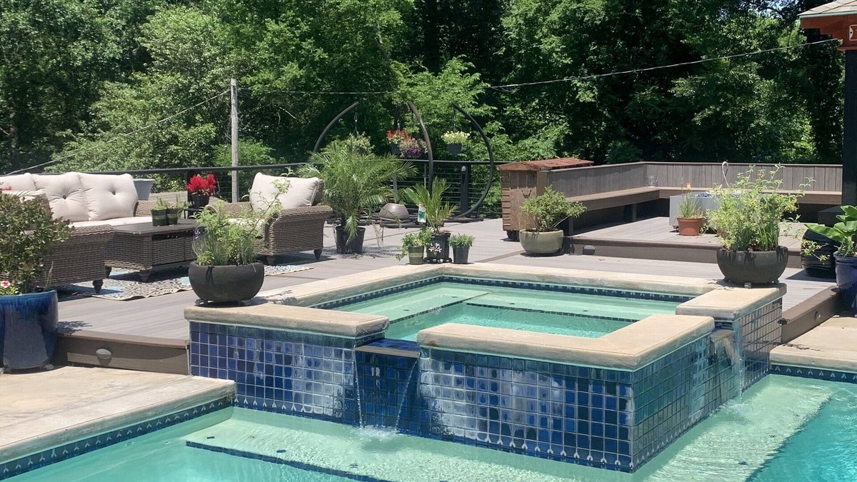 Marshall House | OASIS Retreat, Corporate Stays, Trial Lawyers, Large Family Gatherings