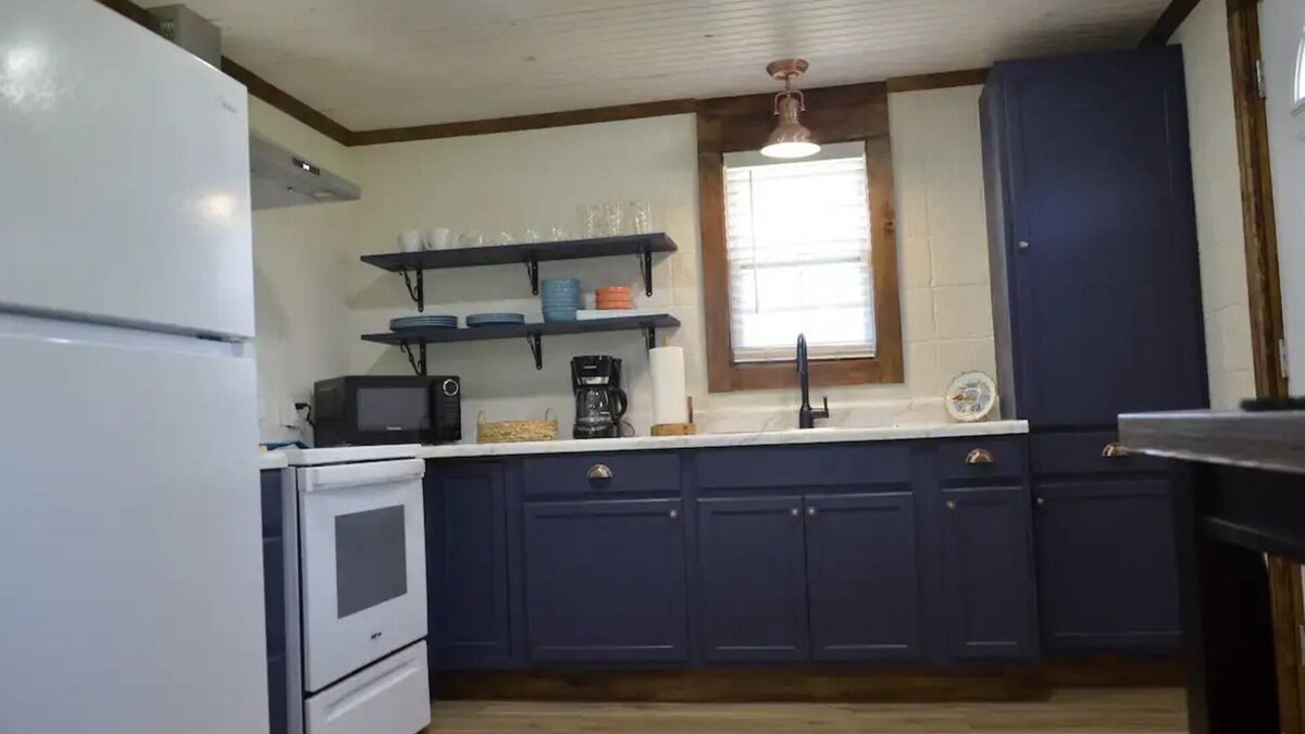 Story Cottage | Oauchita's Little Blue Cottagenn