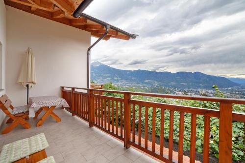 Tirolo Apartment | Oberötzbauer Apartment Alpenrose
