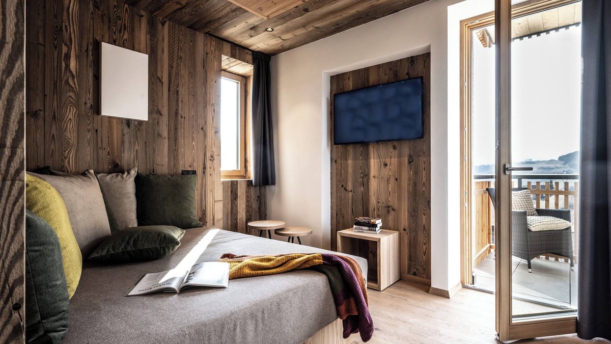 Barbiano Apartment | Oberfallerhof 'Apartment Inni' with Mountain View, Garden & Wi-Fi