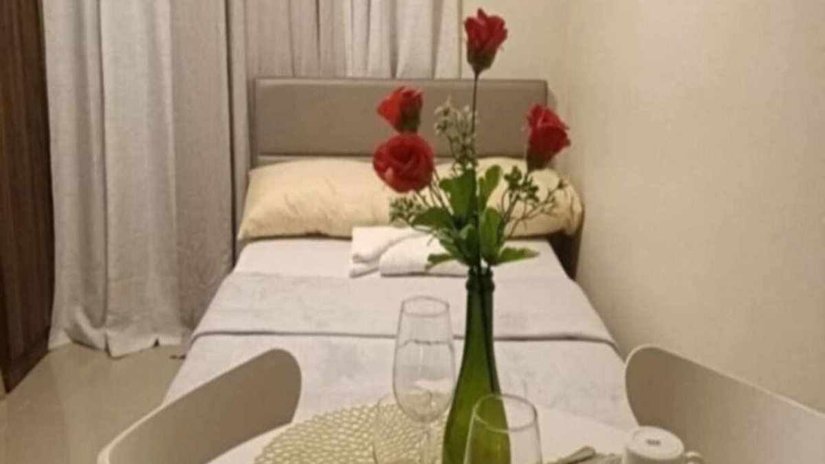 Lapu-Lapu Condo | Ocean Breeze Condo in Lapu-Lapu - Private Room with Balcony
