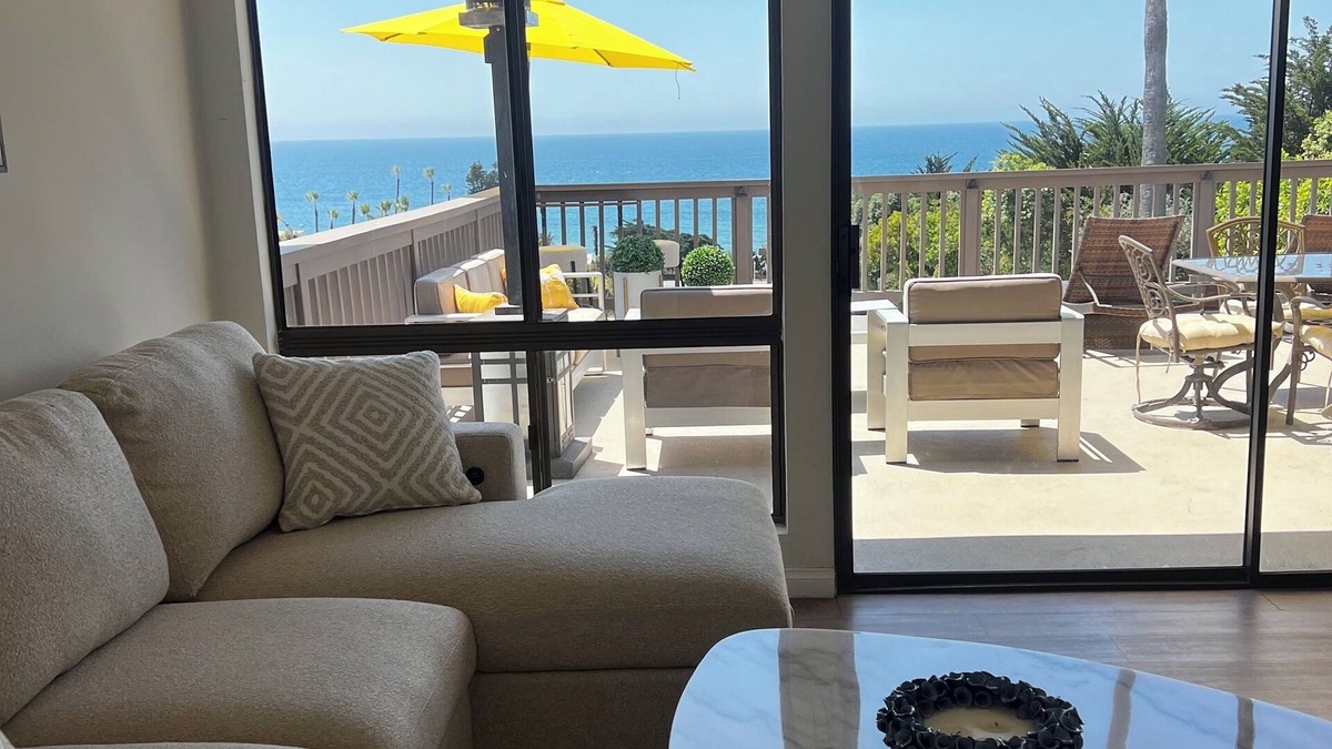 Malibu Condo | Ocean Breeze Getaway – Cozy Malibu Condo with Style