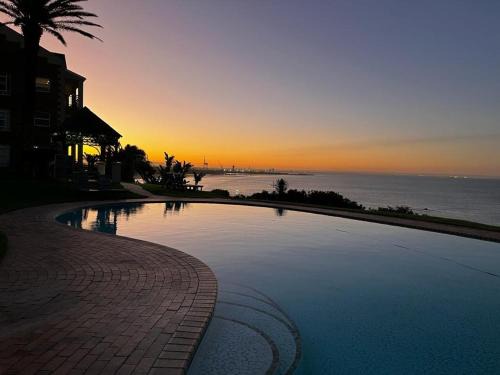 Summerstrand Apartment | Ocean Daze Brookes Hill Suites - Beachfront Spot