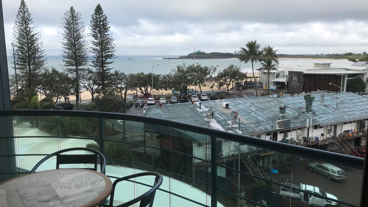 Sunshine Coast Apartment | Ocean Facing Mooloolaba Apartment Landmark Resort