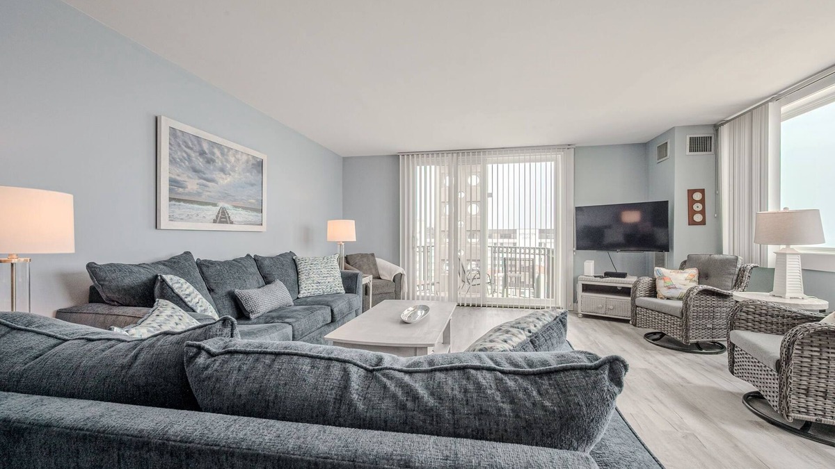 The Pines Condo | Ocean Front 3BR 3 BA Condo in Rehoboth Beach