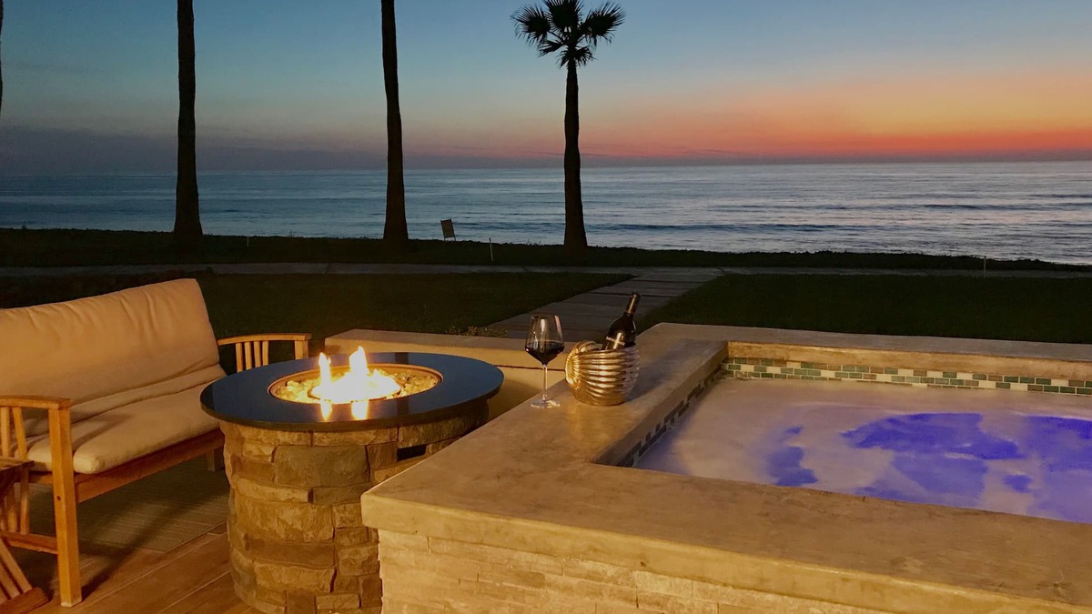 Primo Tapia House | Ocean front beach house with hot tub and breathtaking views of the Pacific.