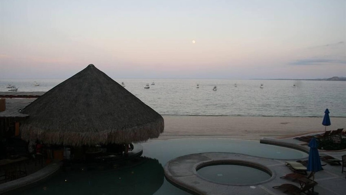 Los Barriles Apartment | Ocean Front Condo Villas De Cortez Resort, Overlooking Pool.