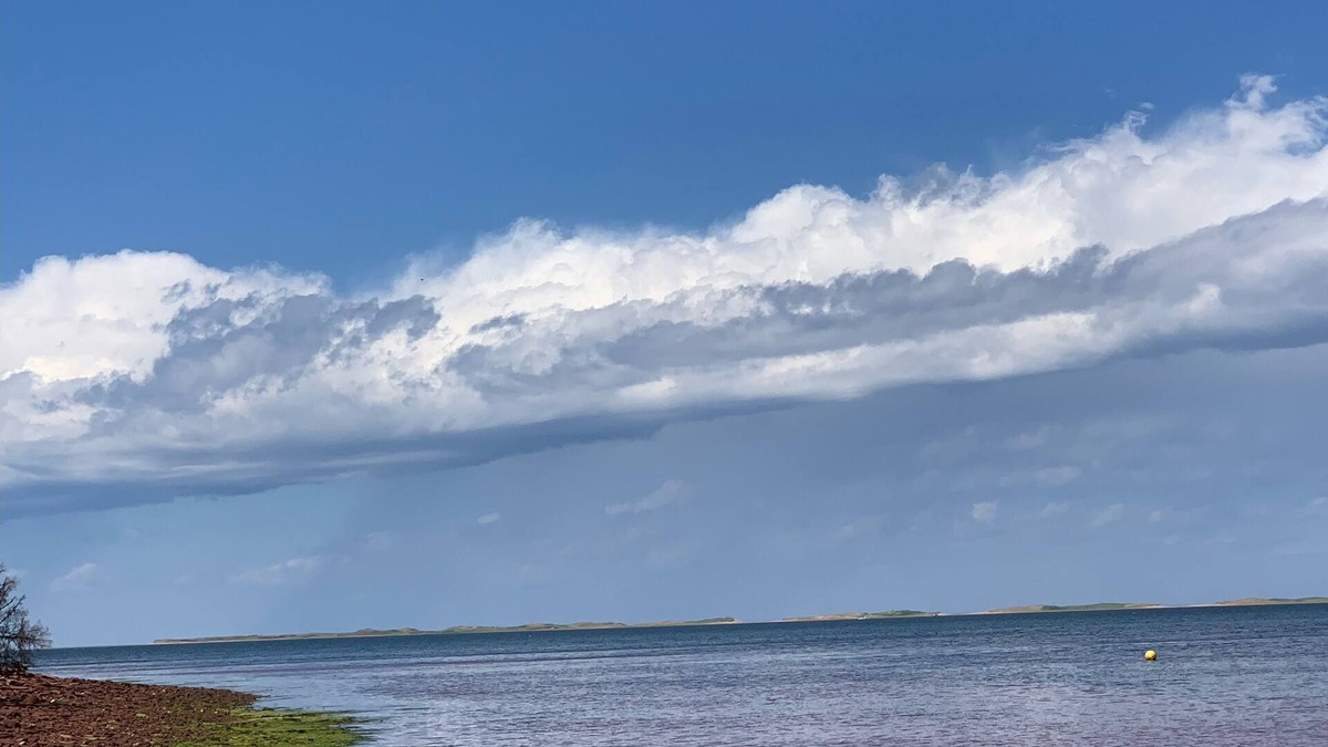 Bayview Cottage | Ocean Front Cottage With Access To Small Beach, Minutes To Cavendish